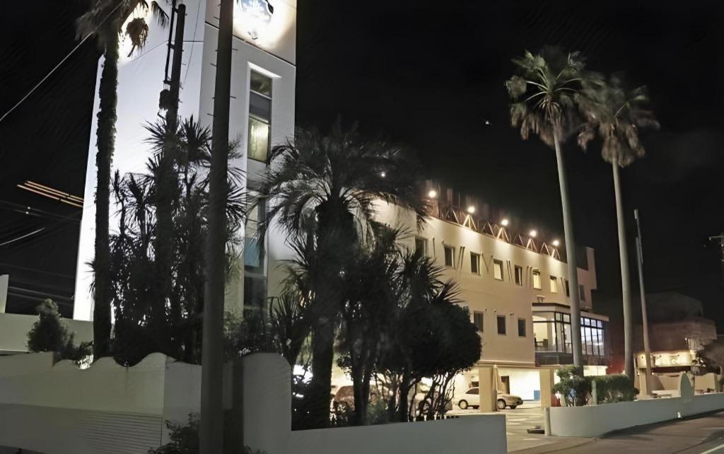 Mykonos Resort Miura Jokoszuka Kültér fotó