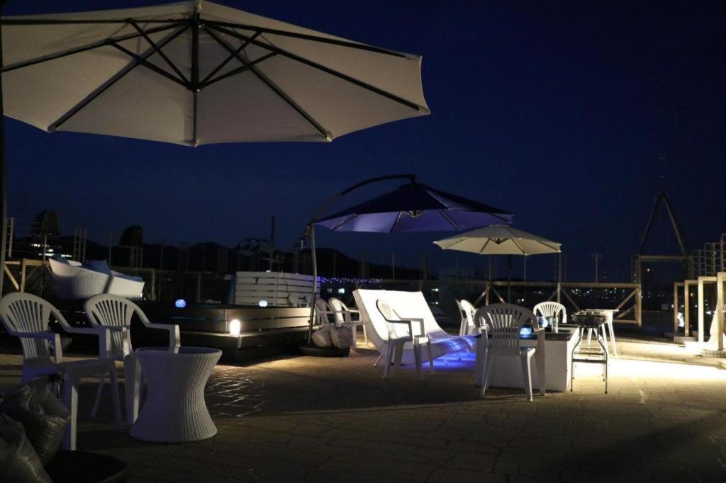 Mykonos Resort Miura Jokoszuka Kültér fotó