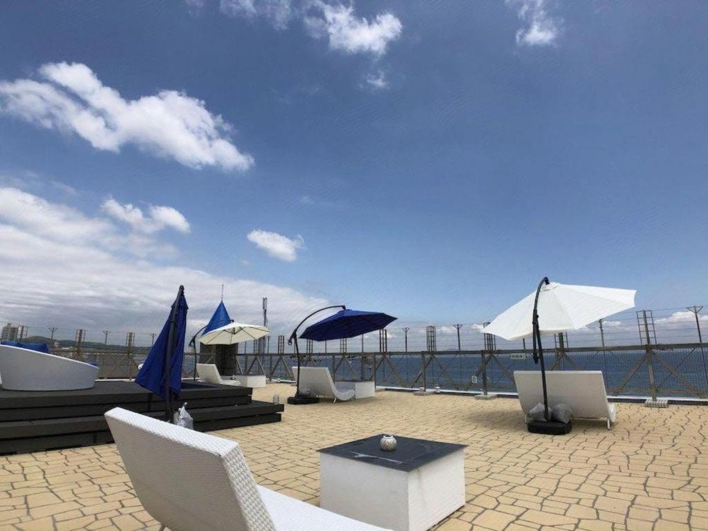 Mykonos Resort Miura Jokoszuka Kültér fotó