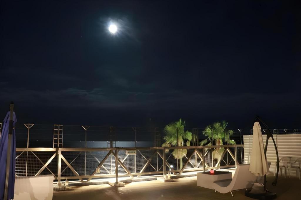 Mykonos Resort Miura Jokoszuka Kültér fotó